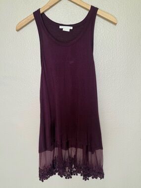 Marlow L Sleeveless Burgundy Tank with Lace Hem